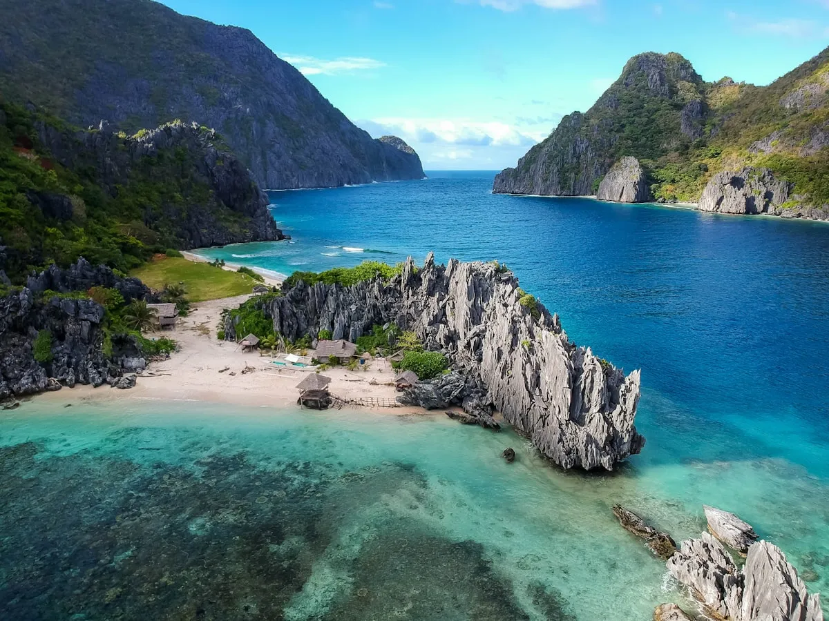 Bahay Kubo Beach House — El Nido