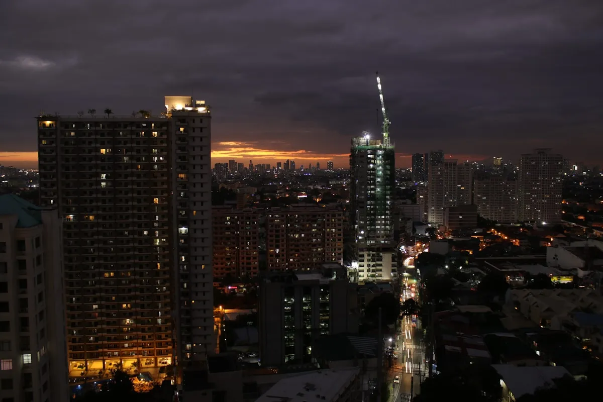 Manila Bay Apartment — Intramuros
